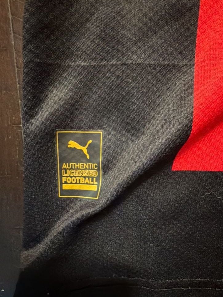 Puma AC Milan Home Jersey Size L Fondazione Milan 6
