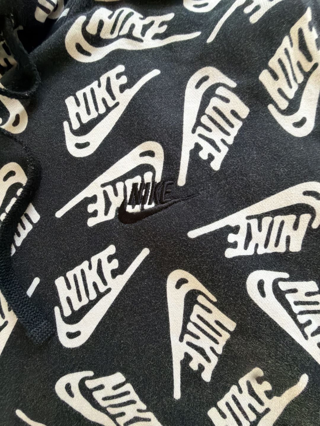 Nike All-Over Print Logo Hoodie Size XL Black White Sweatshirt 3