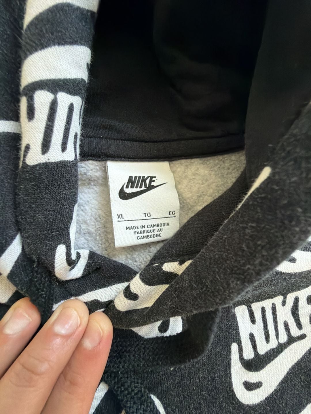Nike All-Over Print Logo Hoodie Size XL Black White Sweatshirt 4