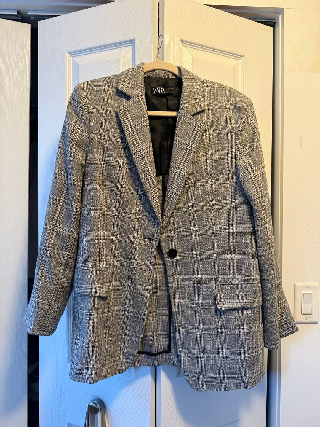 Zara Plaid Blazer Jacket Size M Grey Black Check Single Button 3