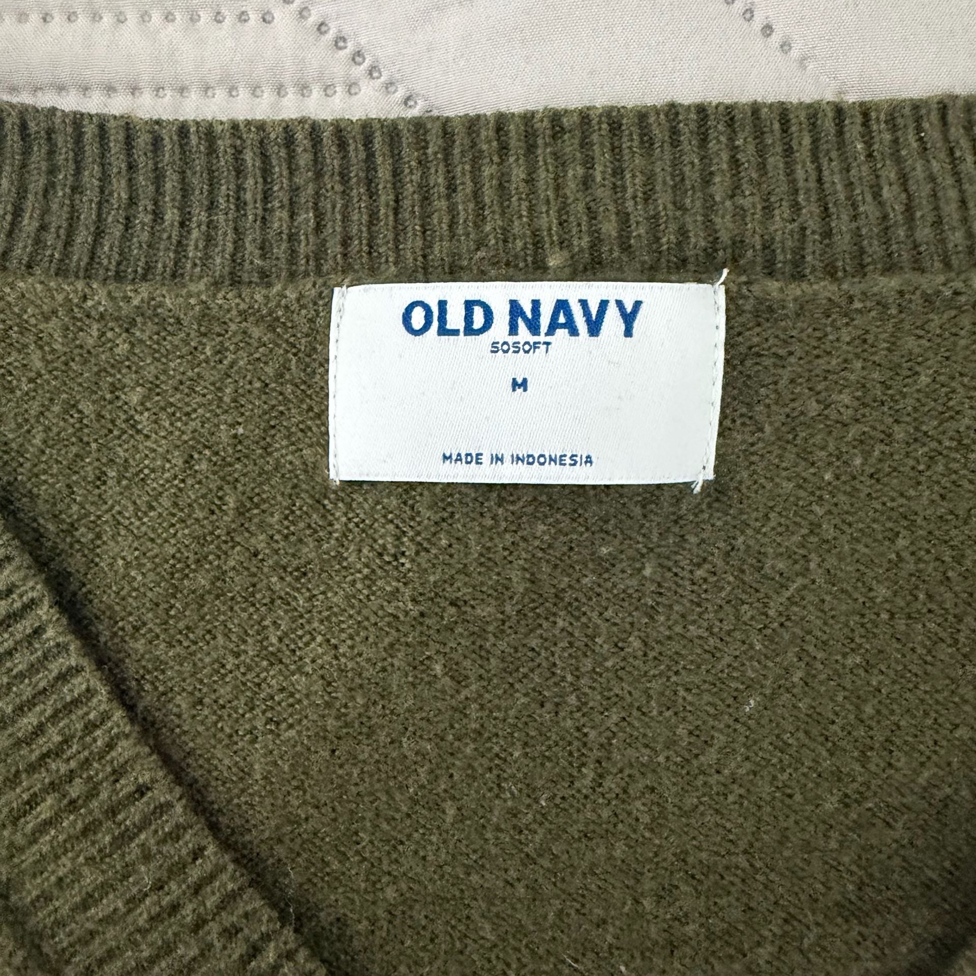 Old Navy SoSoft V-Neck Sweater Size M Olive Green 6