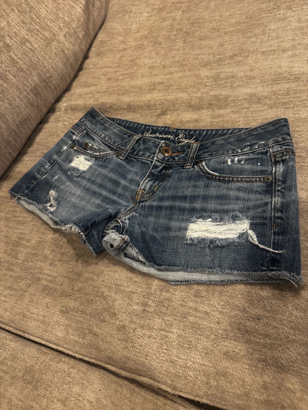 Mid-Rise American Eagle Booty Denim Cutoff Shorts Size 4 Distressed 3