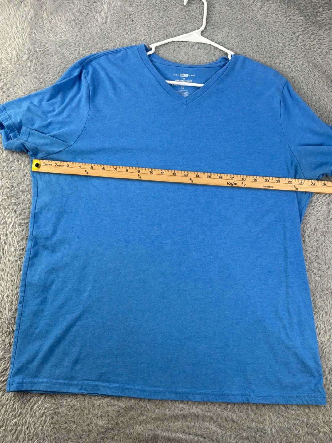 Bundle of (5) Men’s shirts Size 2XL 9