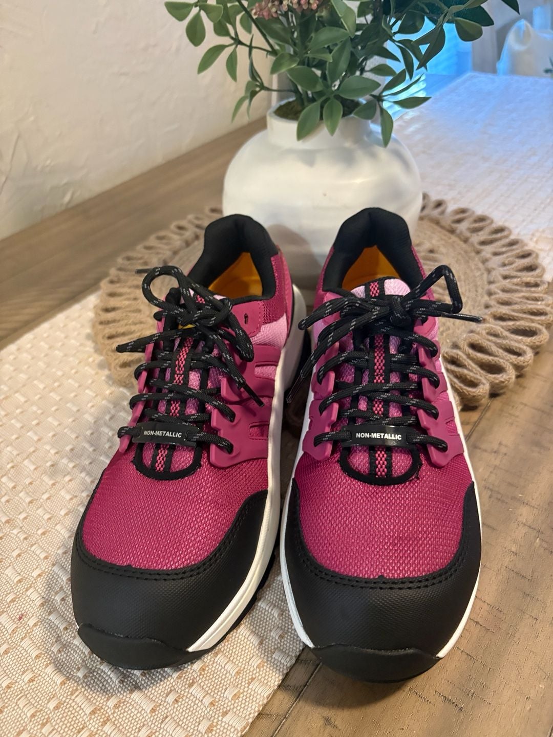 Caterpillar Streamline 2.0 Work Shoe Fuchsia Pink Composite Toe 6