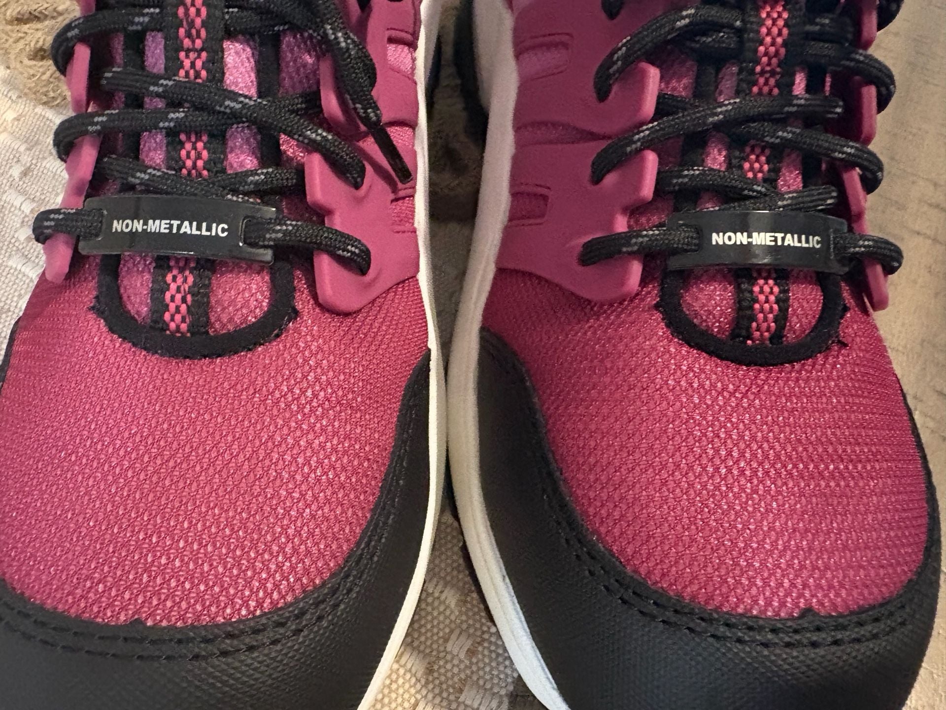 Caterpillar Streamline 2.0 Work Shoe Fuchsia Pink Composite Toe 7