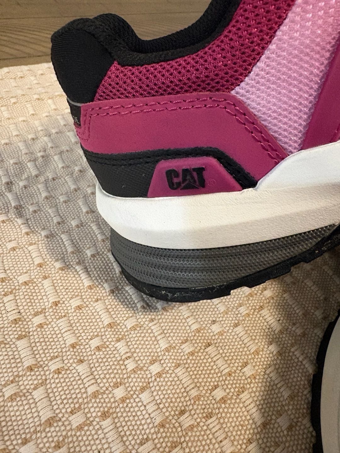 Caterpillar Streamline 2.0 Work Shoe Fuchsia Pink Composite Toe 8