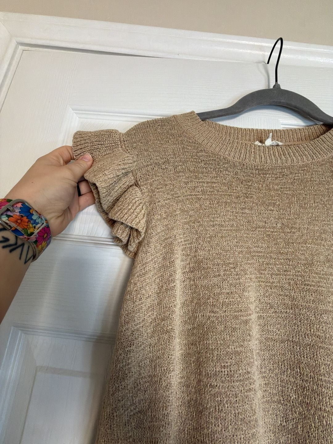 Jodifl Sweater Top Size M Tan Short Ruffle Sleeve B8615 4