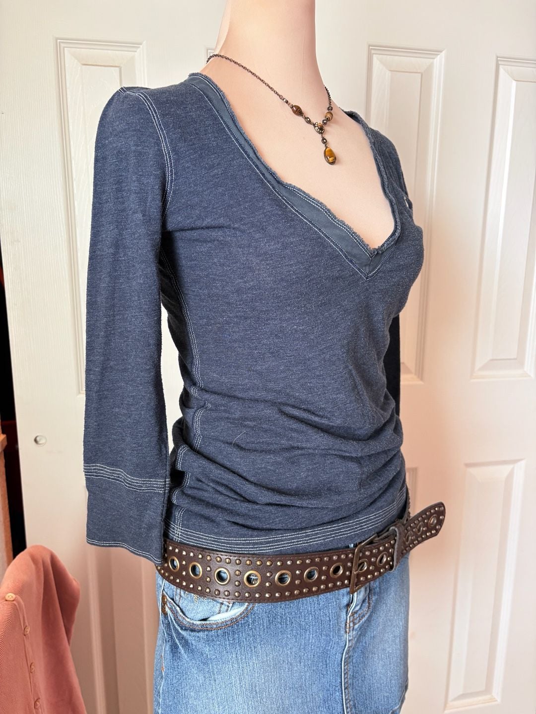 Vintage y2k abecrombie & fitch Bella Swan Blouse in navy blue 5