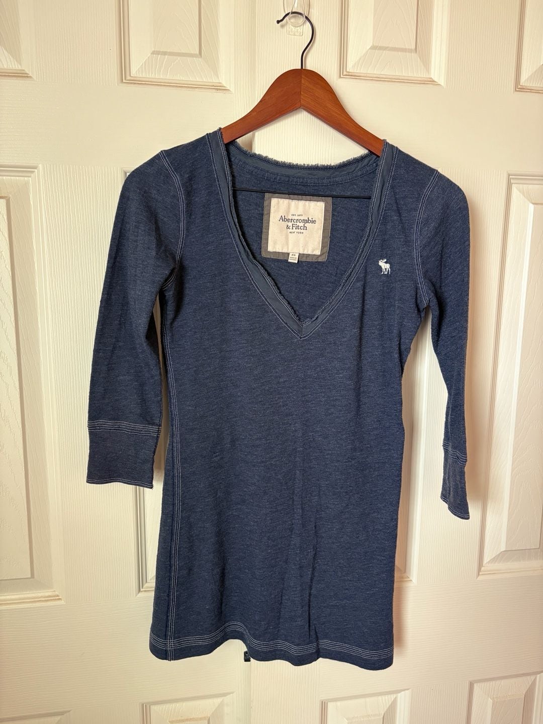 Vintage y2k abecrombie & fitch Bella Swan Blouse in navy blue 8