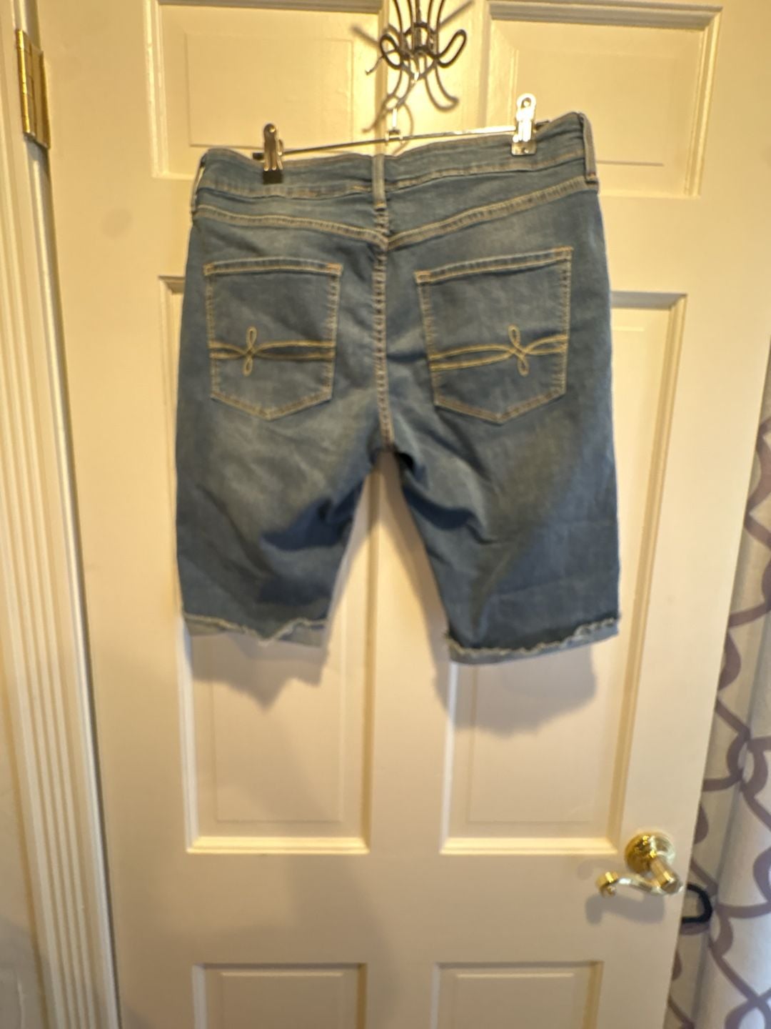 Denizen Levi's Bermuda Denim Shorts Size 8 Light Wash Stretch 6