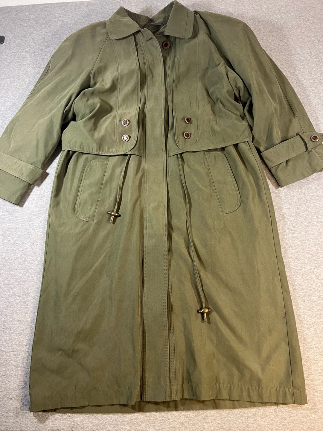 Vintage A2 Trench Coat Olive Green Capelet Double Breasted Lined Women’s 10D/P 2