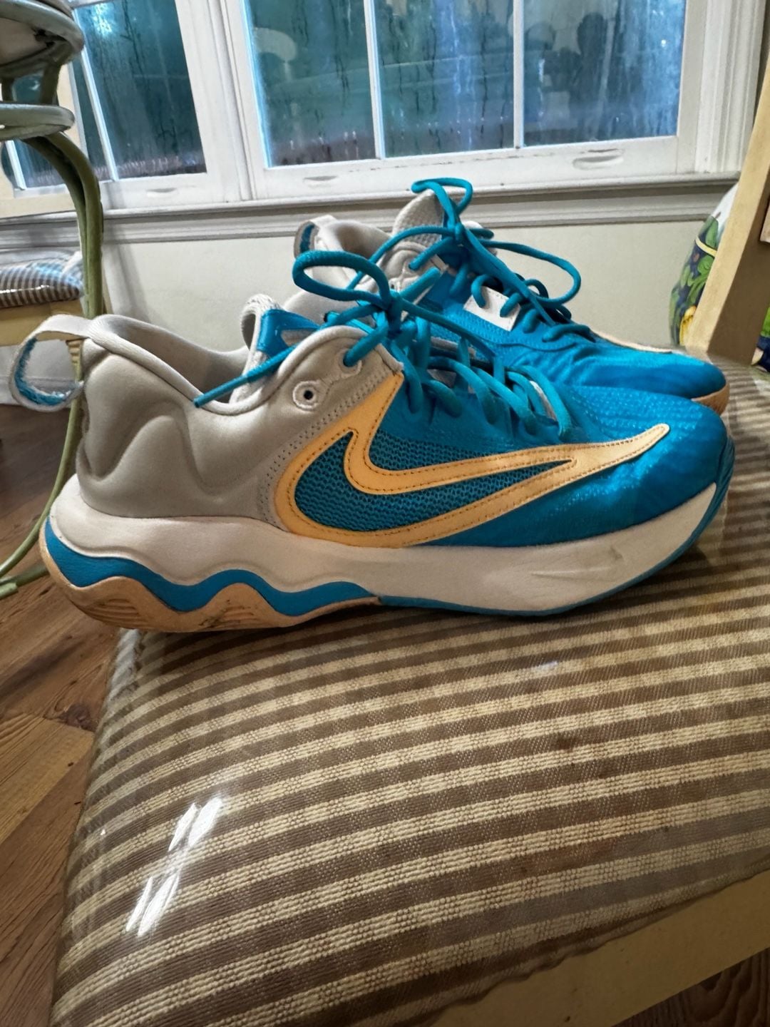 Nike Giannis Immortality 3 Basketball Shoes Blue Yellow 2