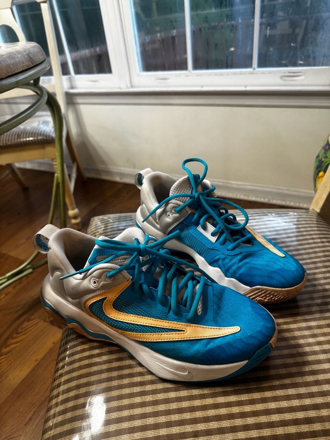 Nike Giannis Immortality 3 Basketball Shoes Blue Yellow 3