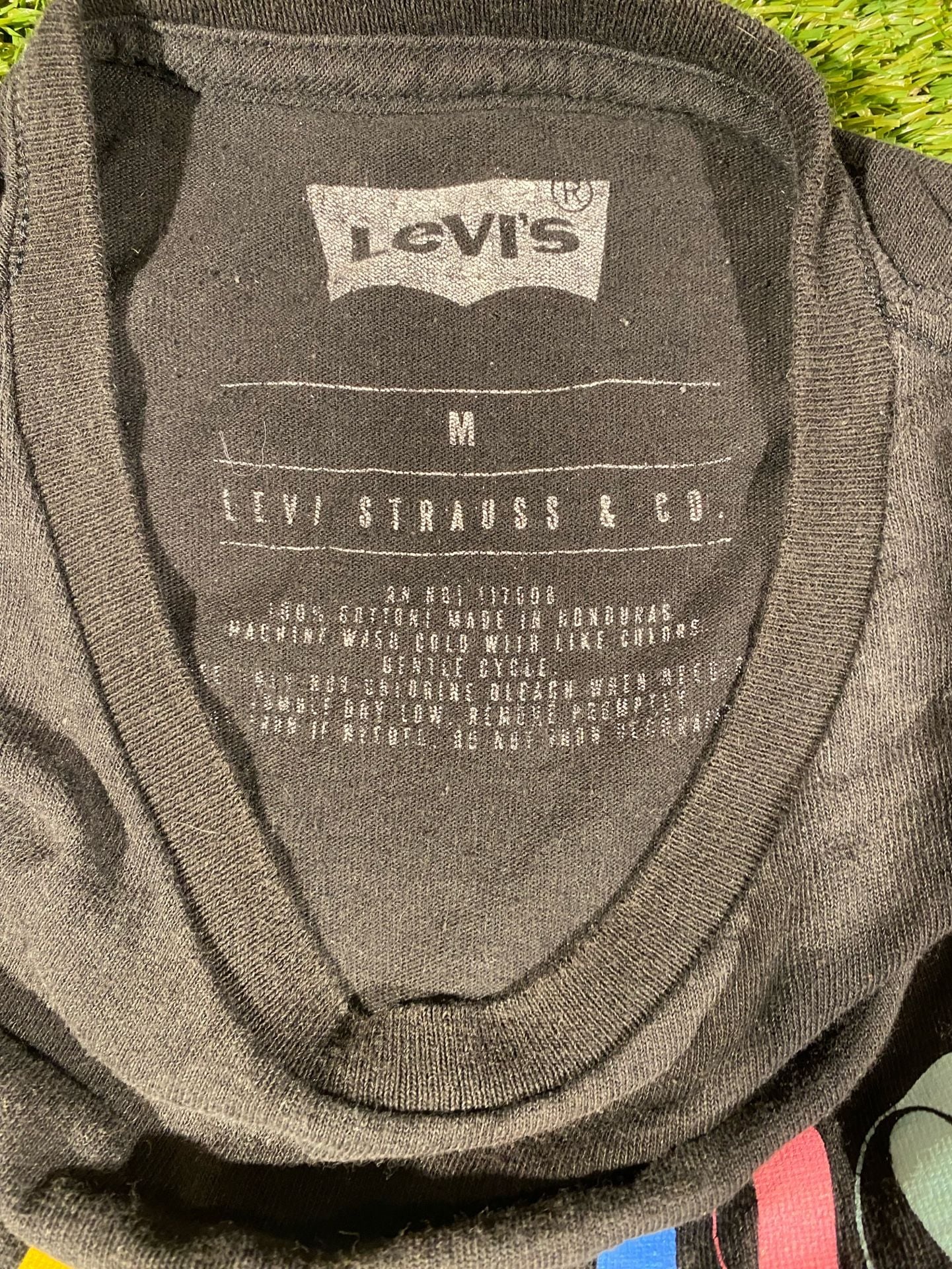 Levi's Graphic T-Shirt Size M Black Original Since 1873 Logo 4