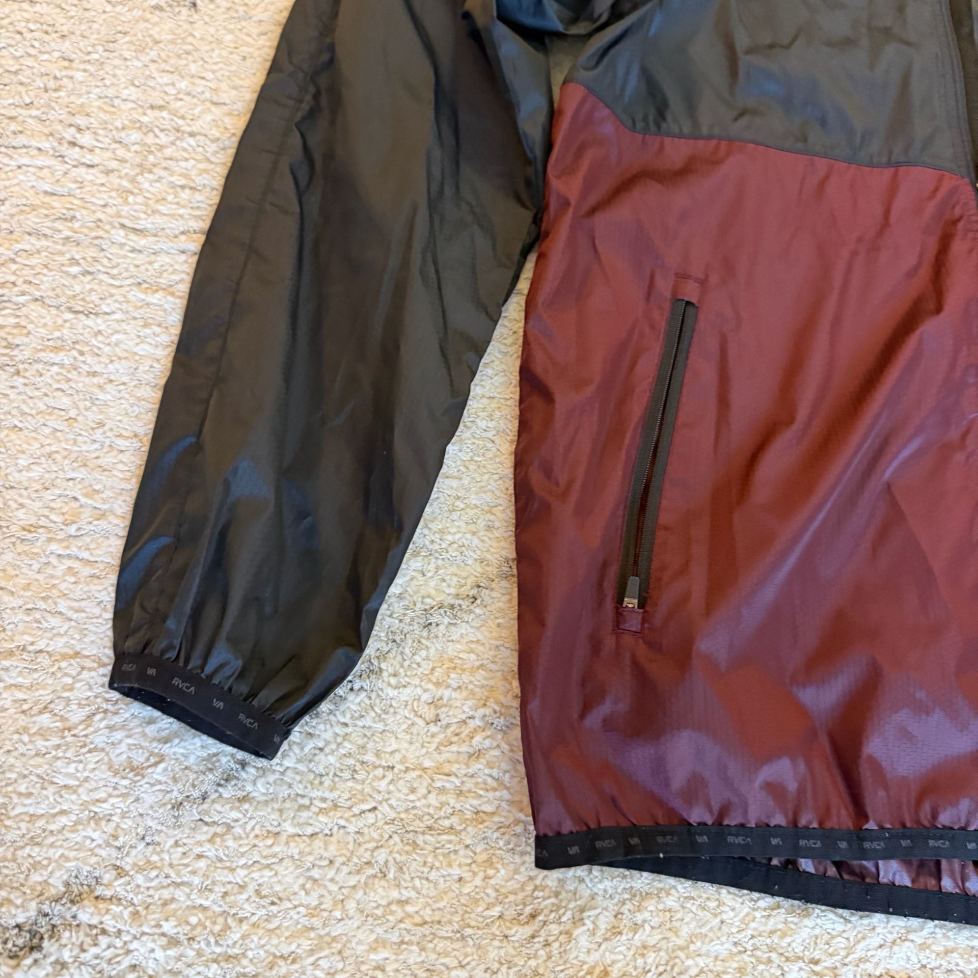 RVCA Hooded Lightweight Windbreaker Jacket Black Maroon Size M 3