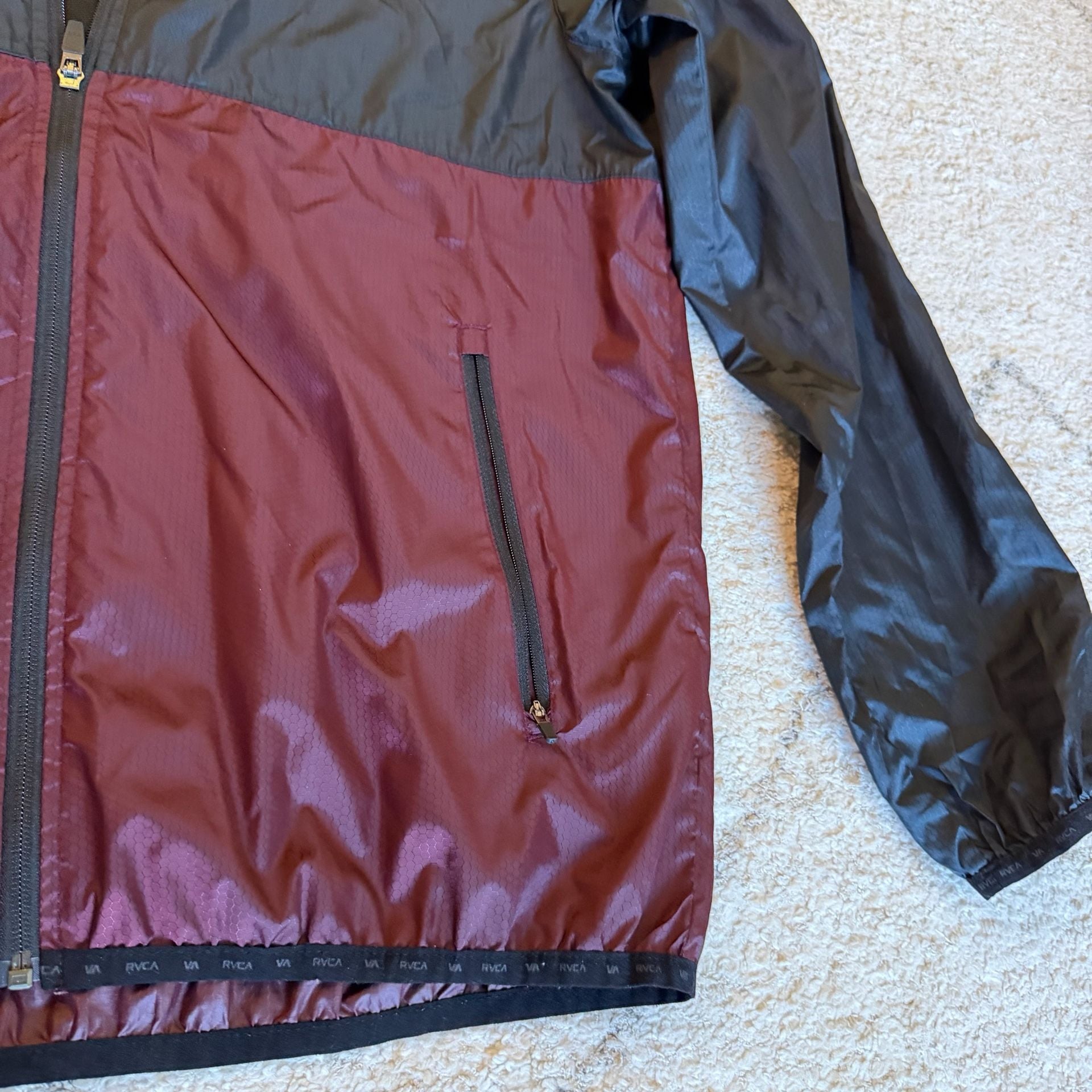 RVCA Hooded Lightweight Windbreaker Jacket Black Maroon Size M 4