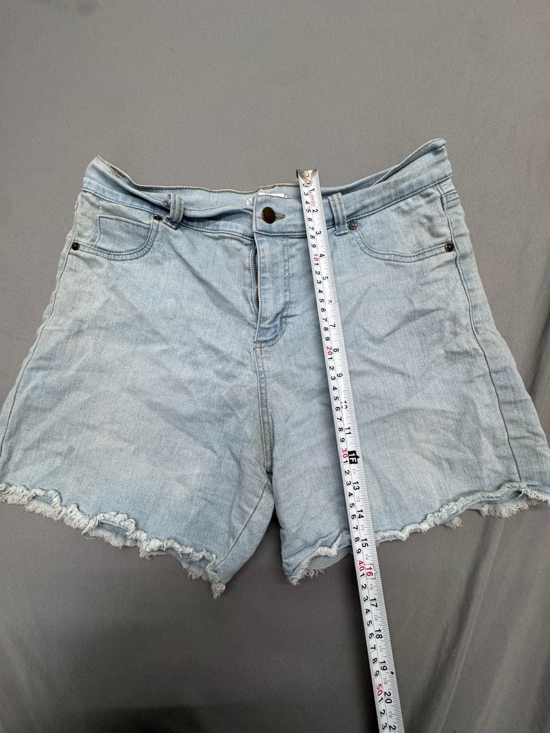 Just Be Denim Cutoff Shorts Size L Light Wash Raw Hem 4