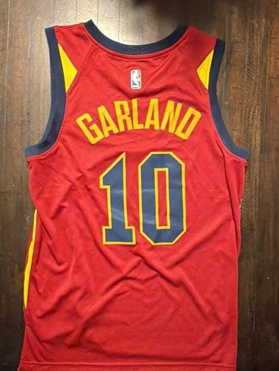 Nike Cleveland Cavaliers Darius Garland 10 Size S Swingman Jersey Red 2