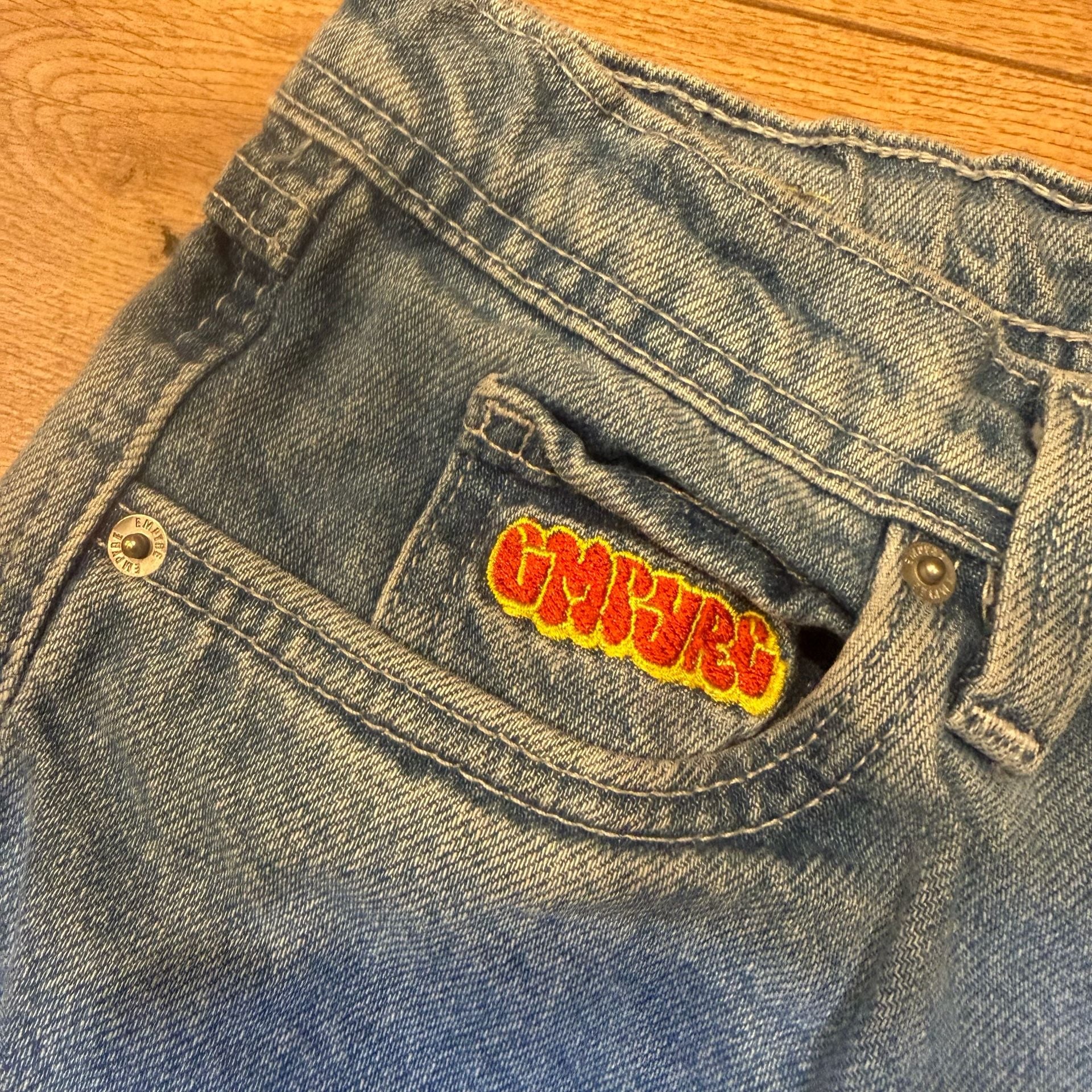 Product thumbnail 3