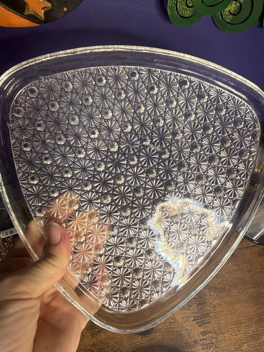 Set of 5 Triangle Daisy And Button Clear Glass Snack Plates 3