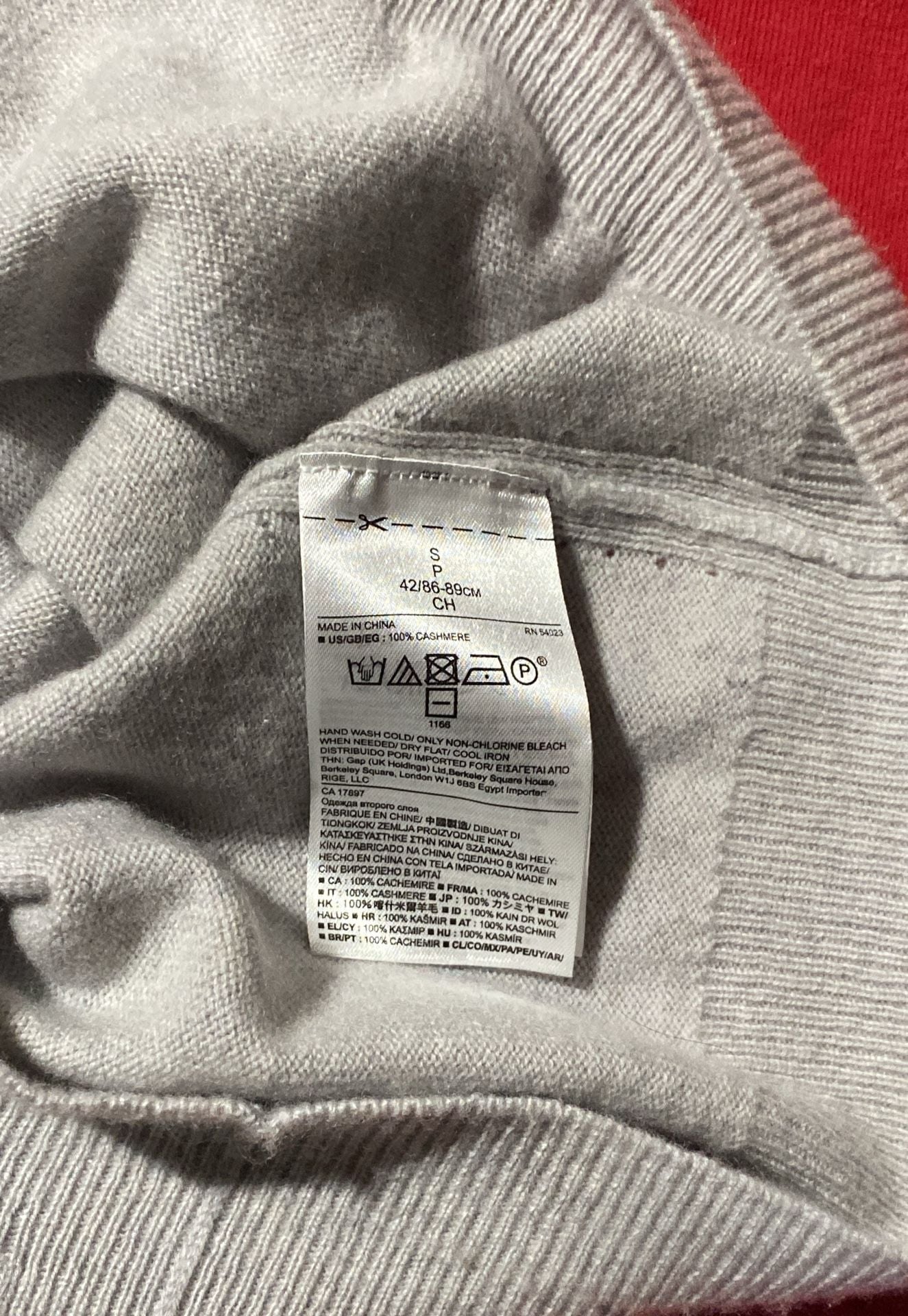 Banana Republic V-Neck Sweater Size S Gray Cashmere Yarn By Todd & Duncan 7