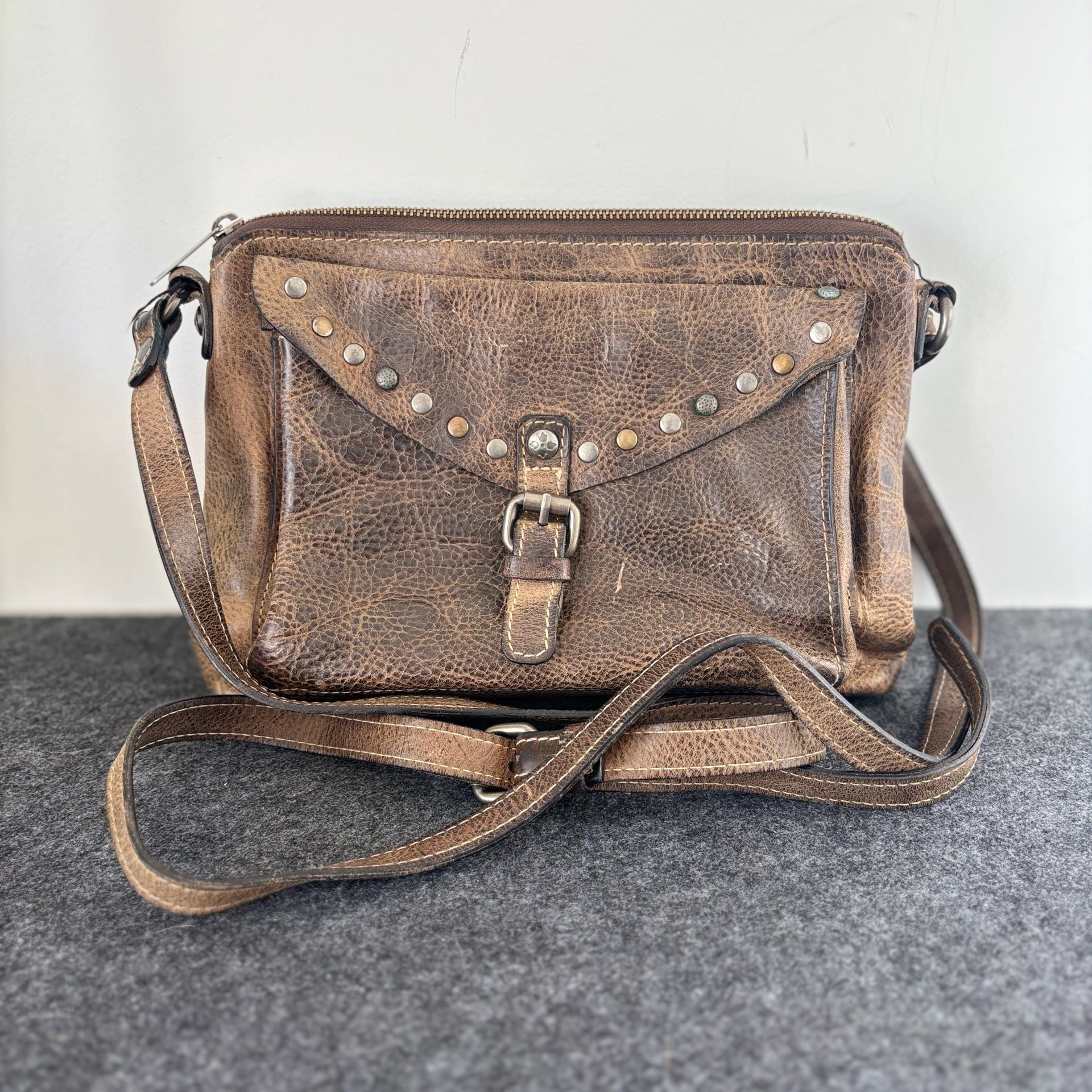 Patricia Nash Avellino Italian Leather Crossbody Bag Distressed Studded 2