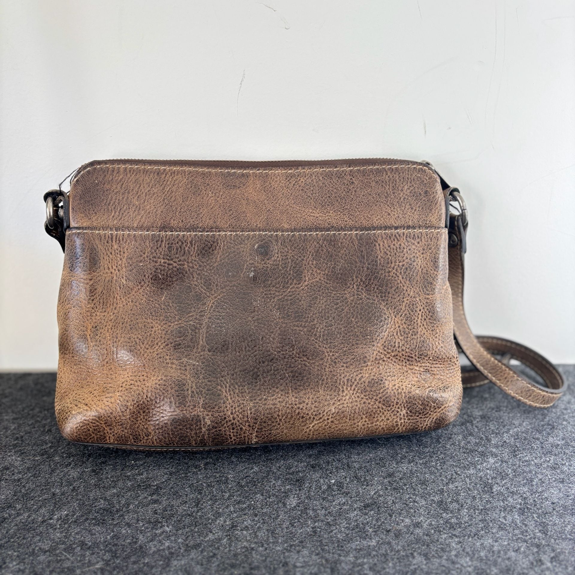 Patricia Nash Avellino Italian Leather Crossbody Bag Distressed Studded 6