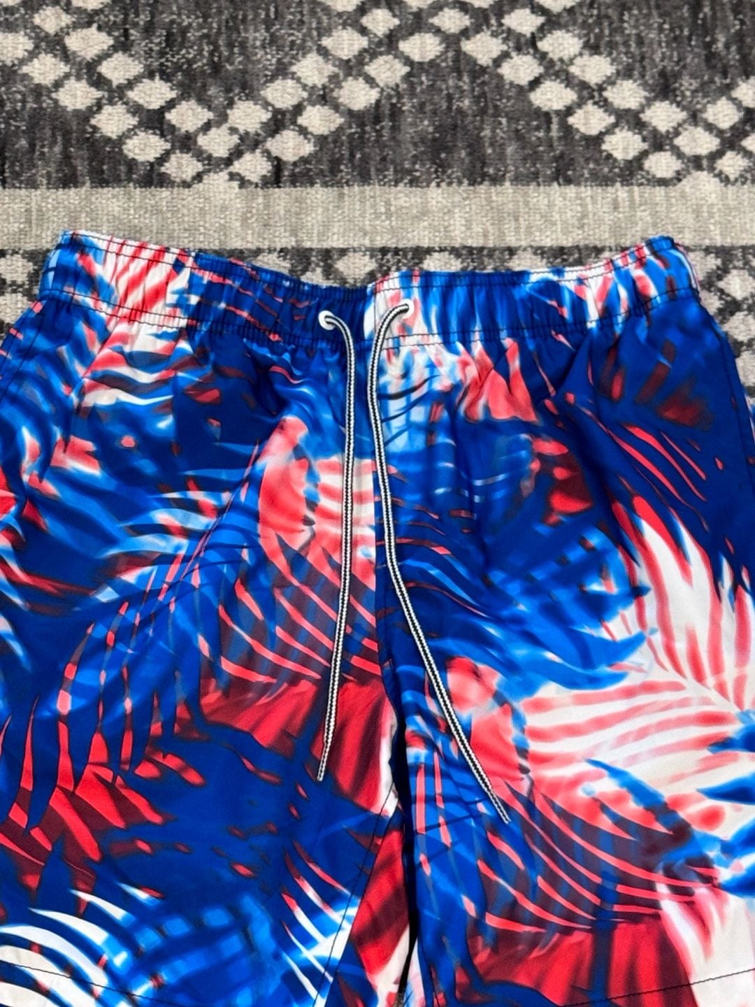 Speedo Swim Trunks Size M Blue Red Palm Leaf Print Board Shorts 4