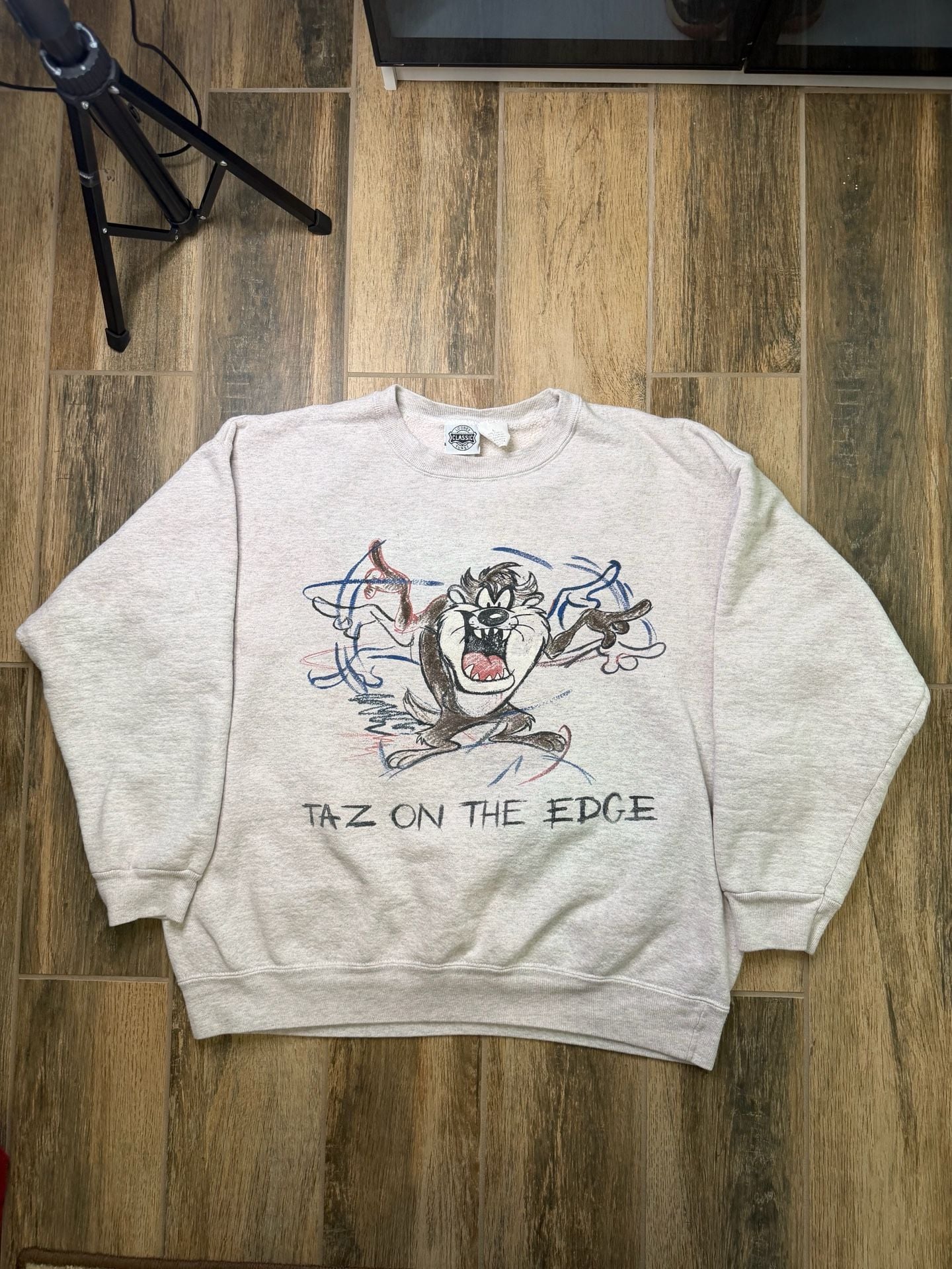 Vintage Looney Tunes Taz On The Edge Sweatshirt Size L Gray Vintage 1