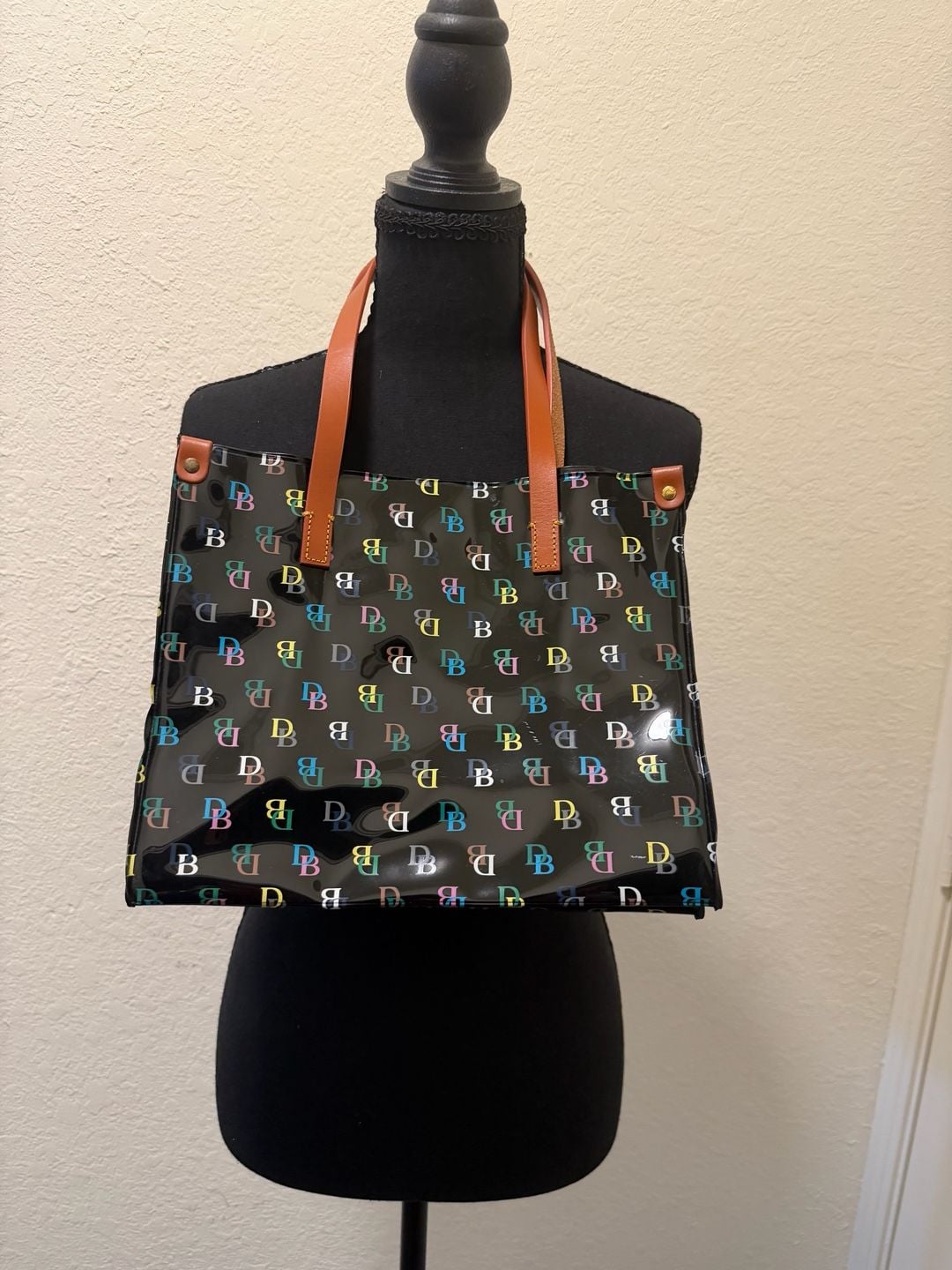 Dooney & Bourke It Medium Shopper 3