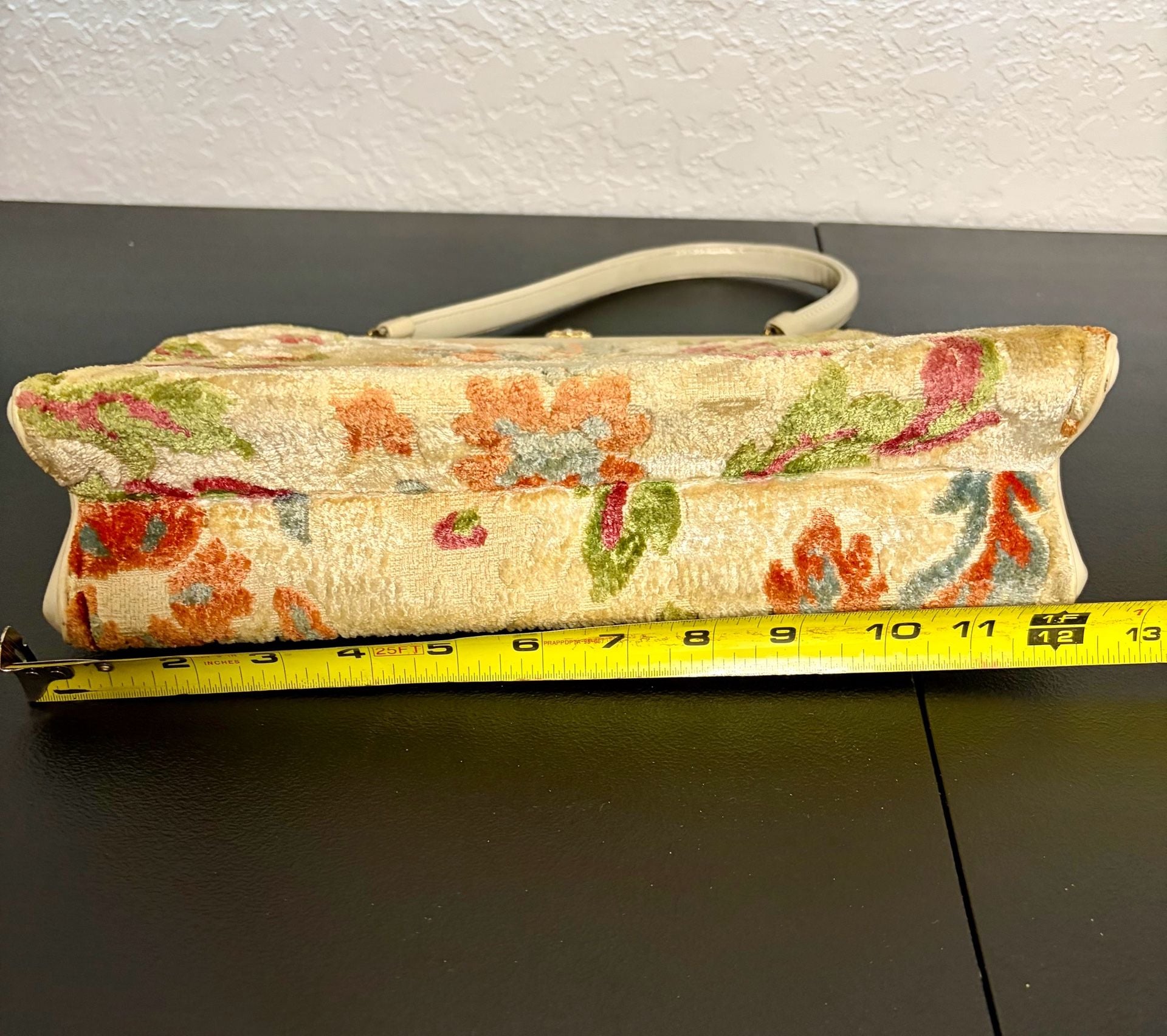 Vintage Floral Tapestry Carpet Bag Handbag L & M handbag from the 1950-1960’s 14