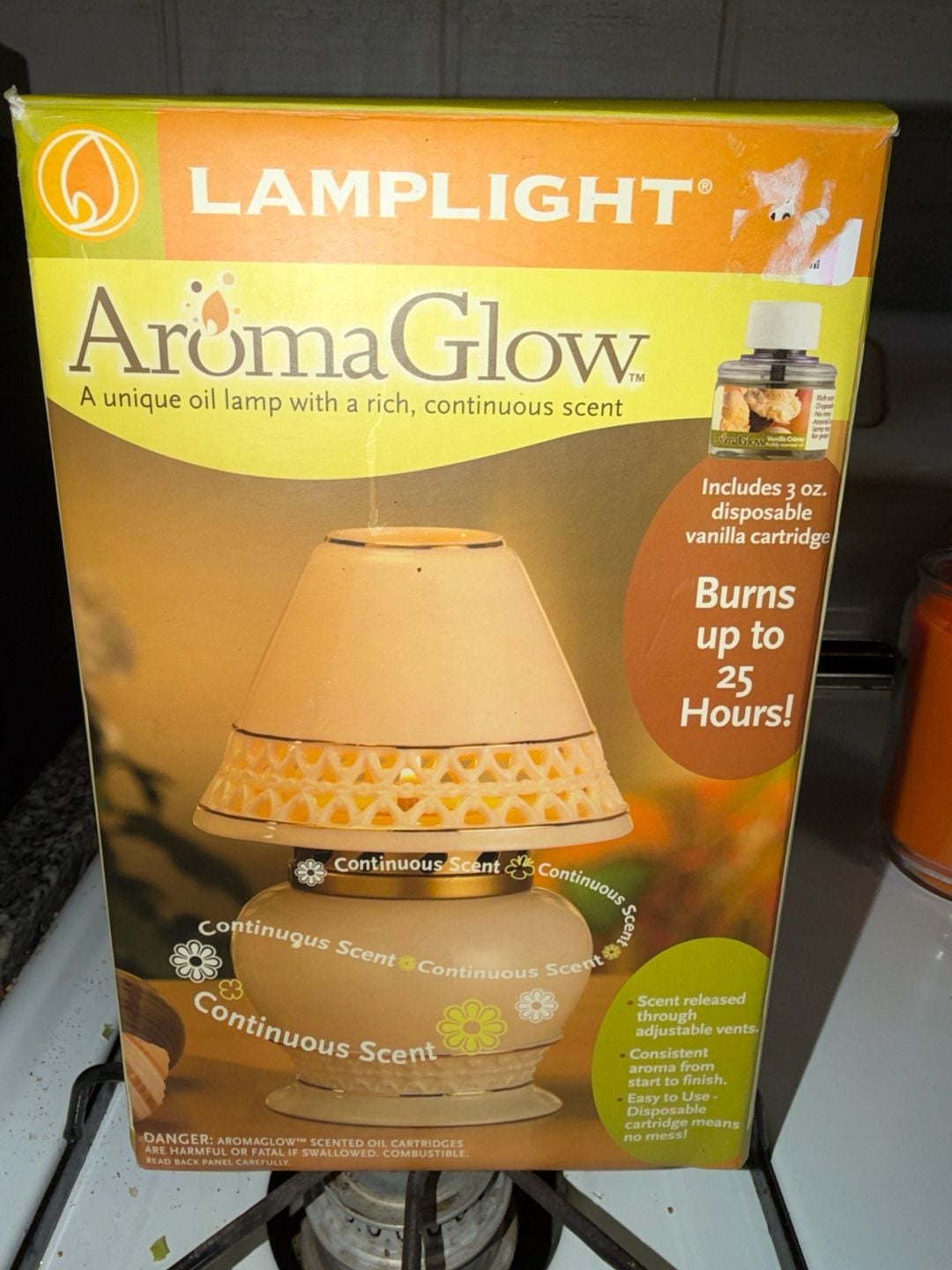 Lamplight AromaGlow Oil Lamp Ivory Ceramic with Vanilla Scent 1