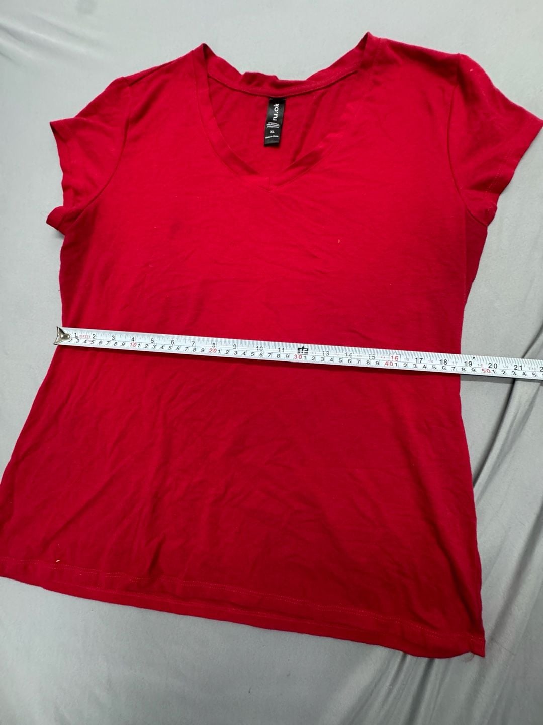 ru.ok V-Neck T-Shirt Size XL Red Cotton Blend Short Sleeve 4