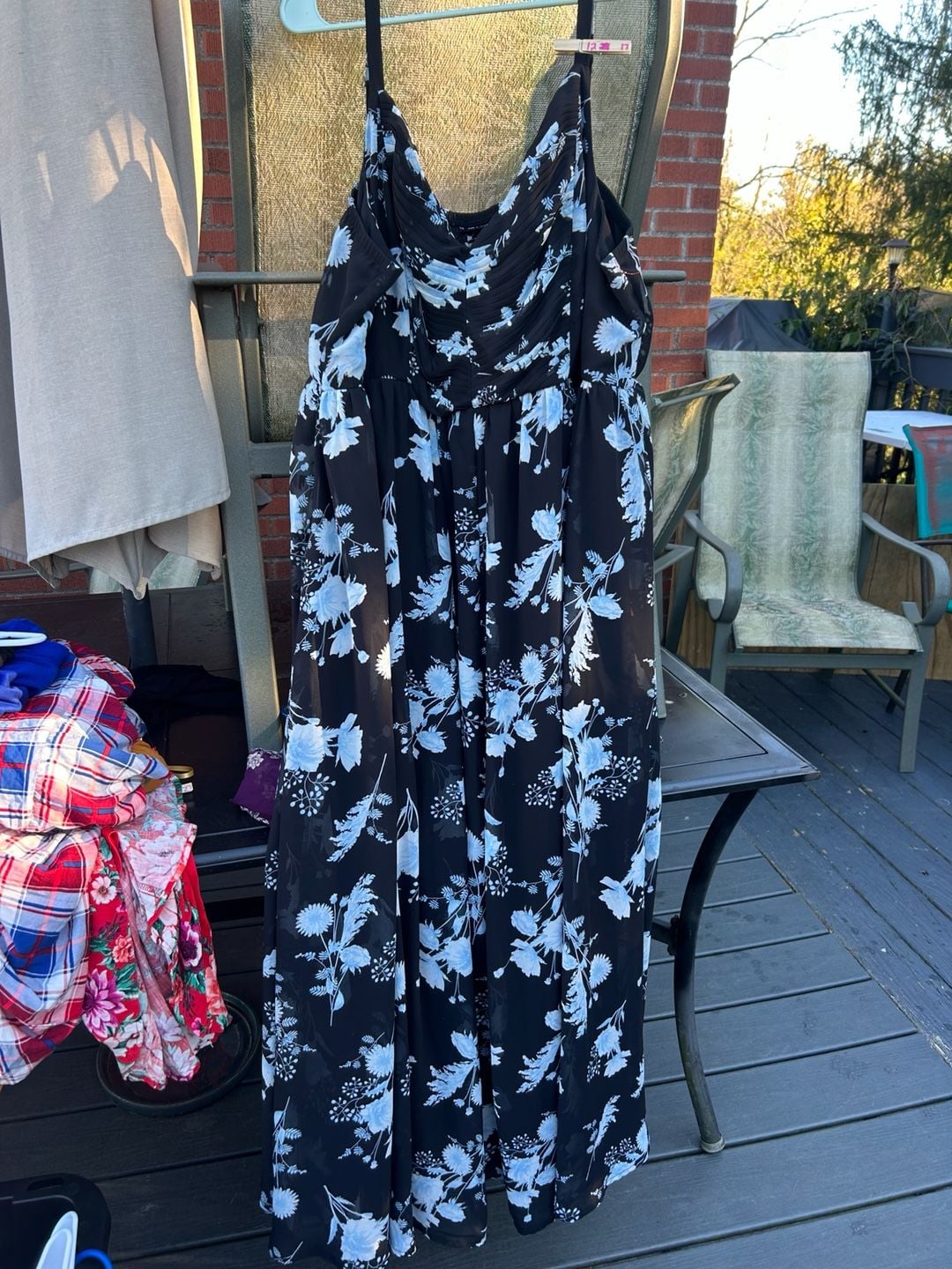 Torrid Maxi Dress Size 3 Black White Floral Chiffon Ruched 2