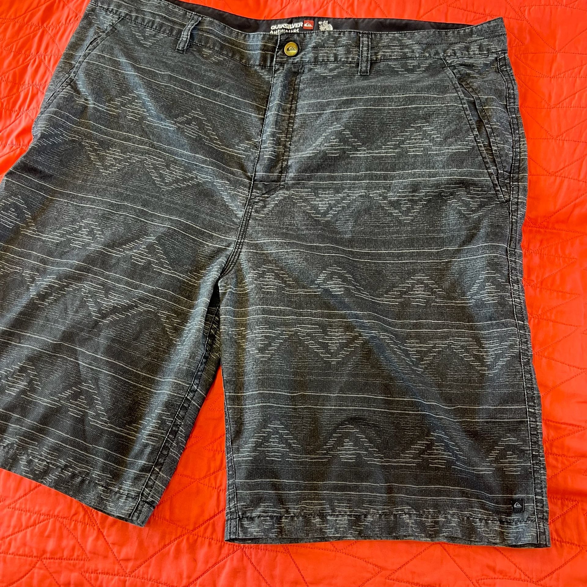 Quiksilver Amphibians Size 40 Black Geometric Print Hybrid Shorts 12