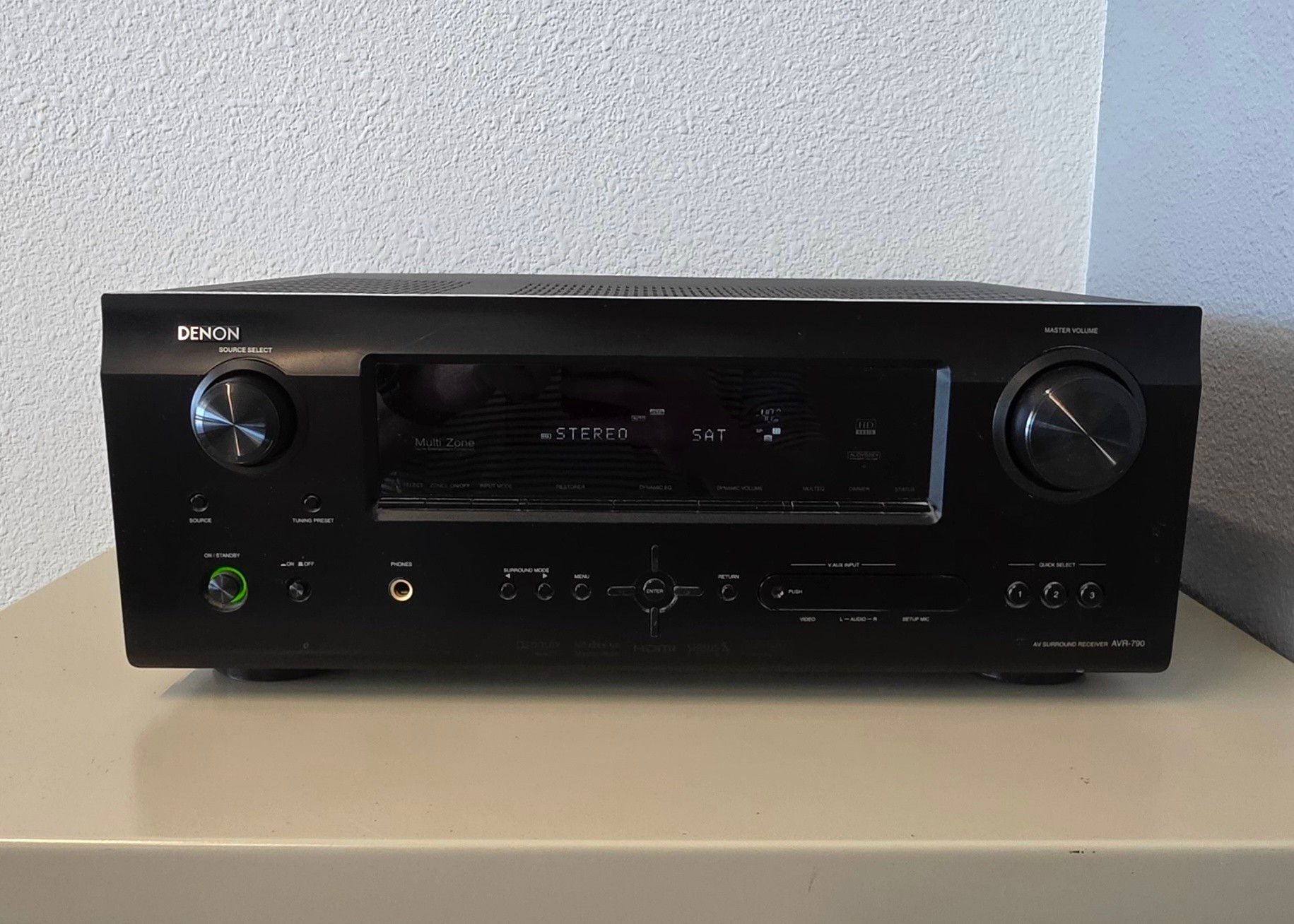 Denon AVR-790 AV Surround Receiver Black 1