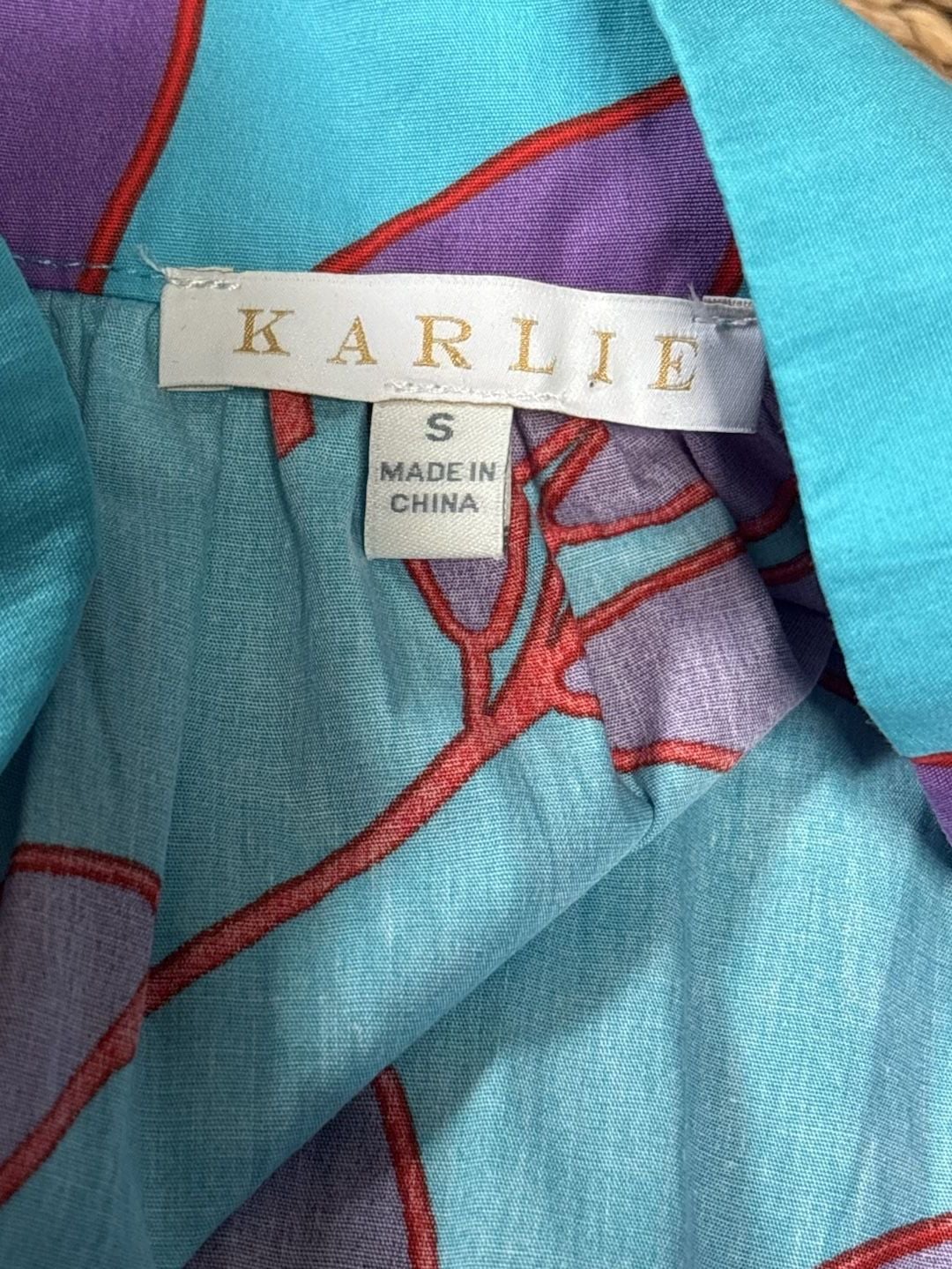Karlie Floral Print Blouse Size S Blue Purple V-Neck Puff Sleeve Sz Small 7
