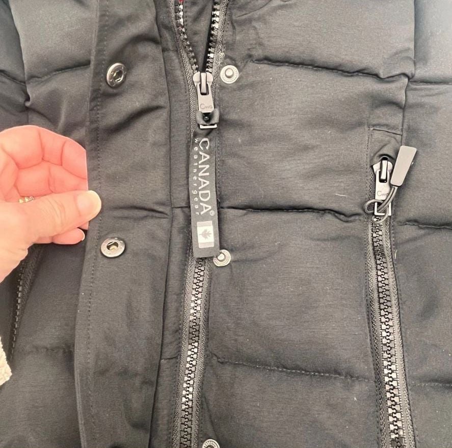 Canada Weather Gear kids hooded Puffer Parka Jacket Size 7/8 Black Winter coat 9