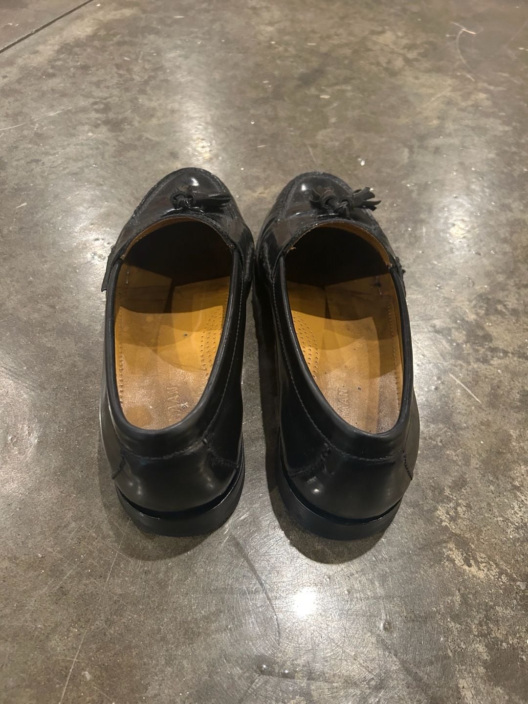 Cole Haan Tassel Loafers Size 9 Black Leather Dress Shoes 8