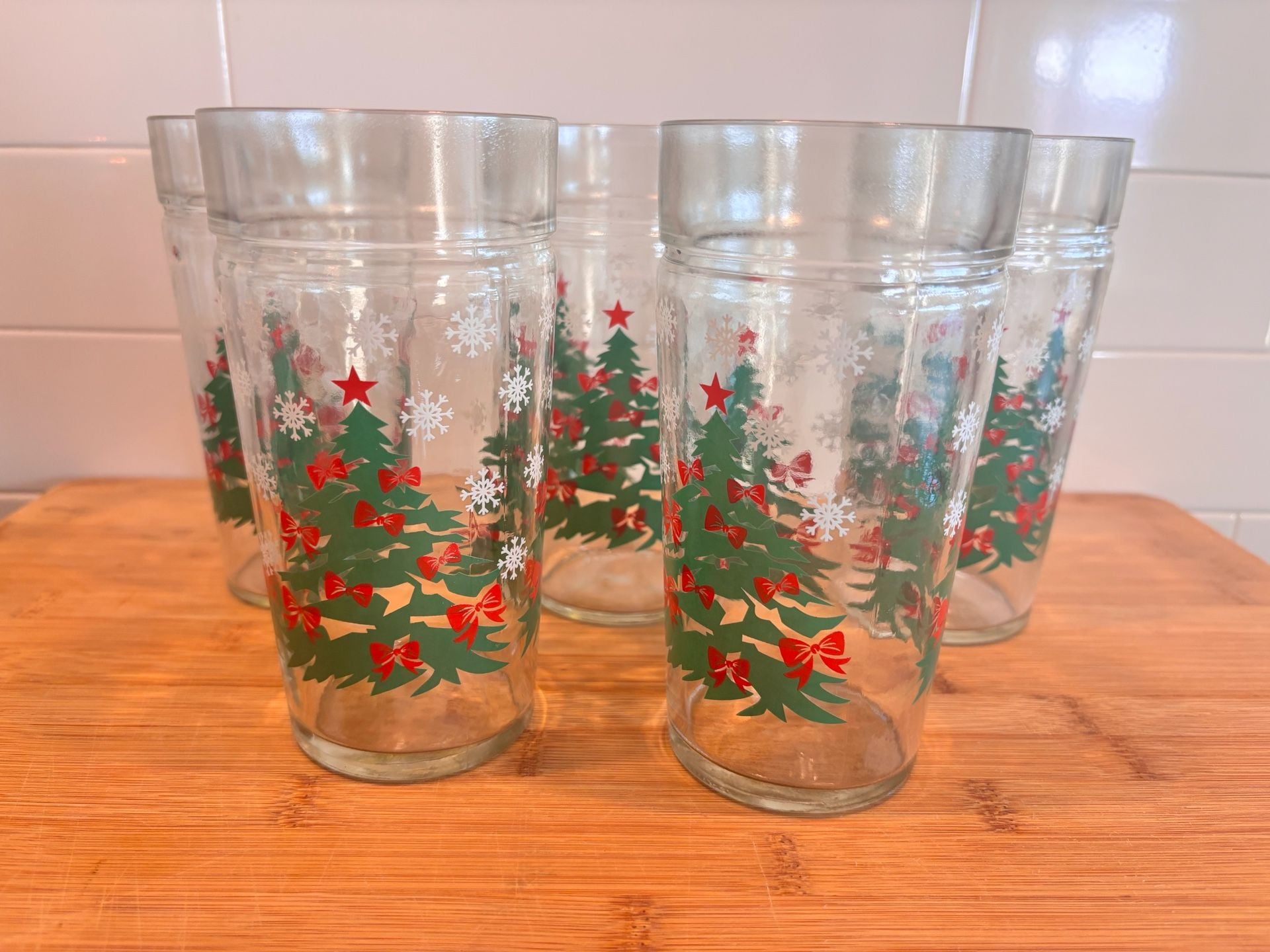 Anchor Hocking Christmas Tree Tumbler Glasses Set of 6 Holiday Snowflakes 1