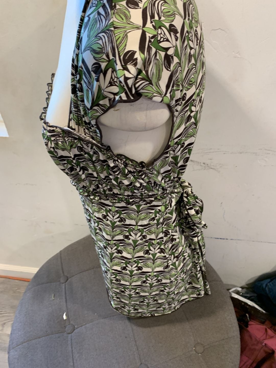 Y2kMax Studio Blouse Size S Green Brown Floral Print Short Sleeve Top 3