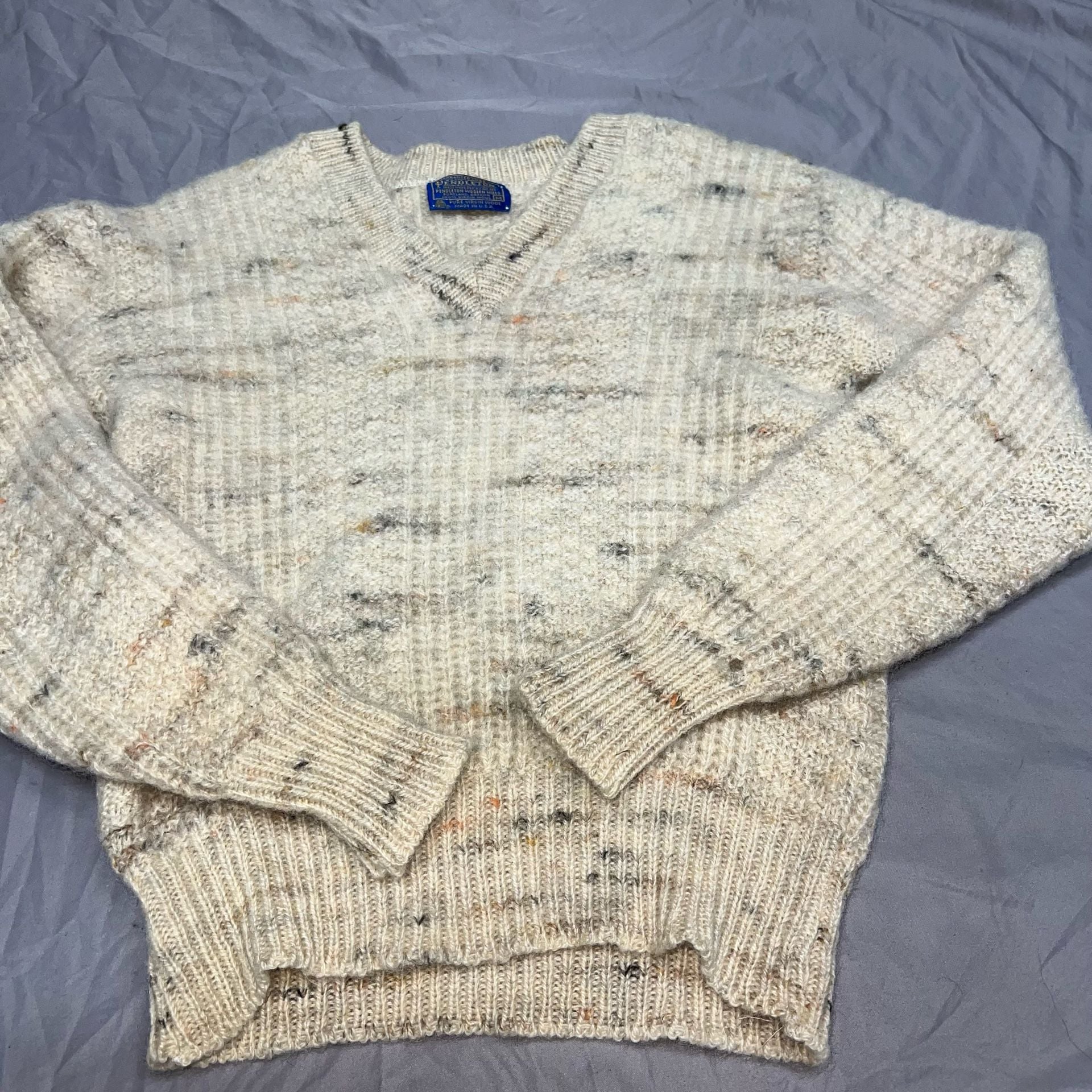Pendleton V-Neck Wool Sweater Size M Cream Speckled Virgin Wool 15