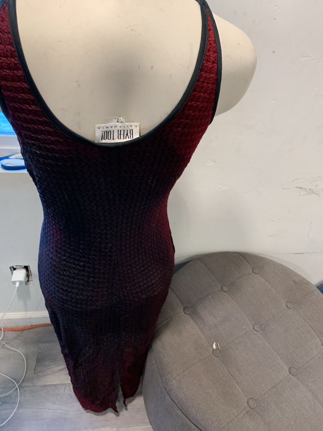 Byer Too! Maxi Dress Size 9 Red Black Ombre Textured Keyhole 6