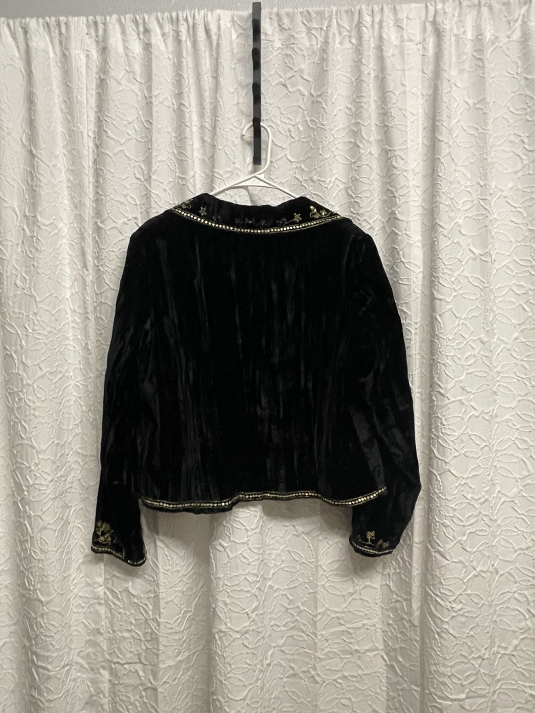 Katherine Barclay Black Velvet Gold Embellished Cropped Jacket Size 14 4