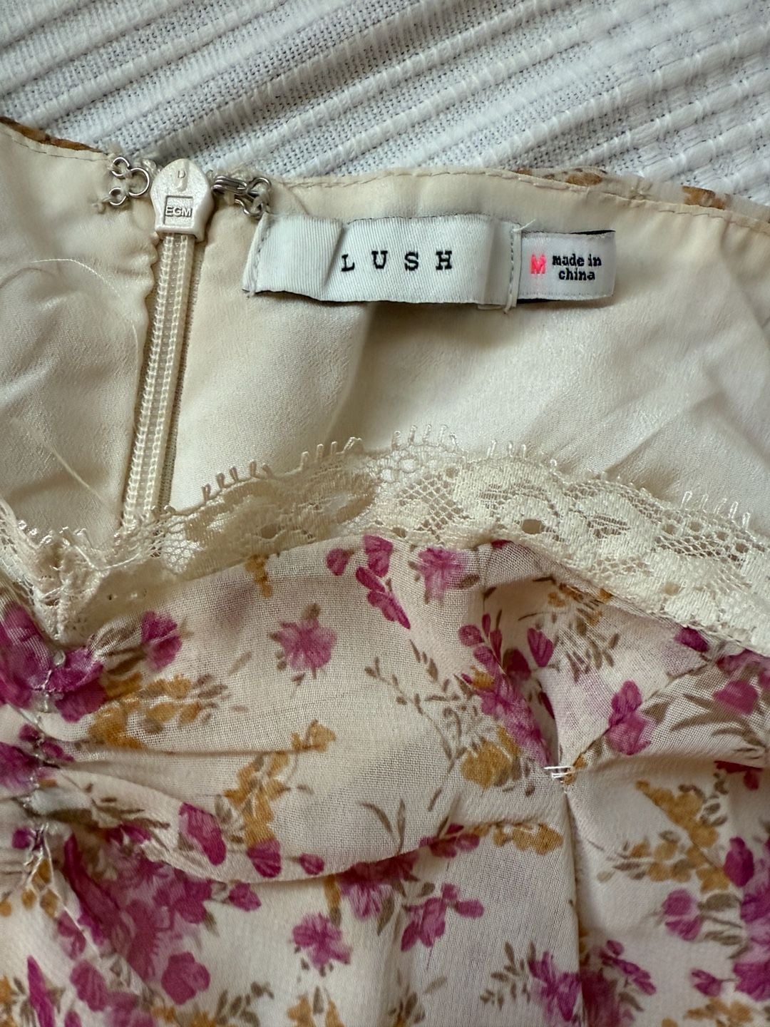 Lush Cream Mini Dress with Pink Floral Print size M 3
