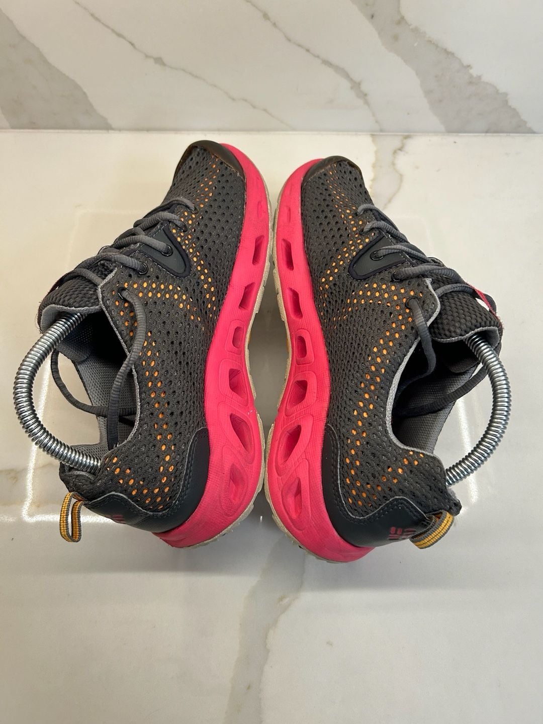 New Columbia Women's Hiking Shoe Size 8.5 4
