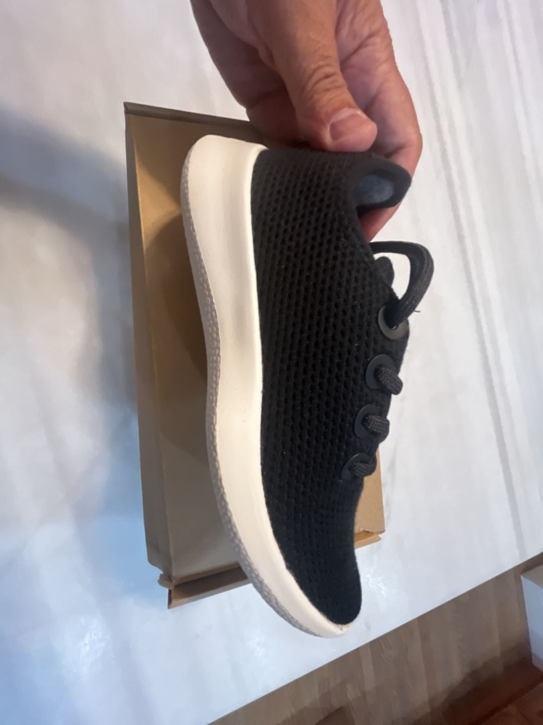 Allbirds Tree Runner Size 5 Black White Womens  7