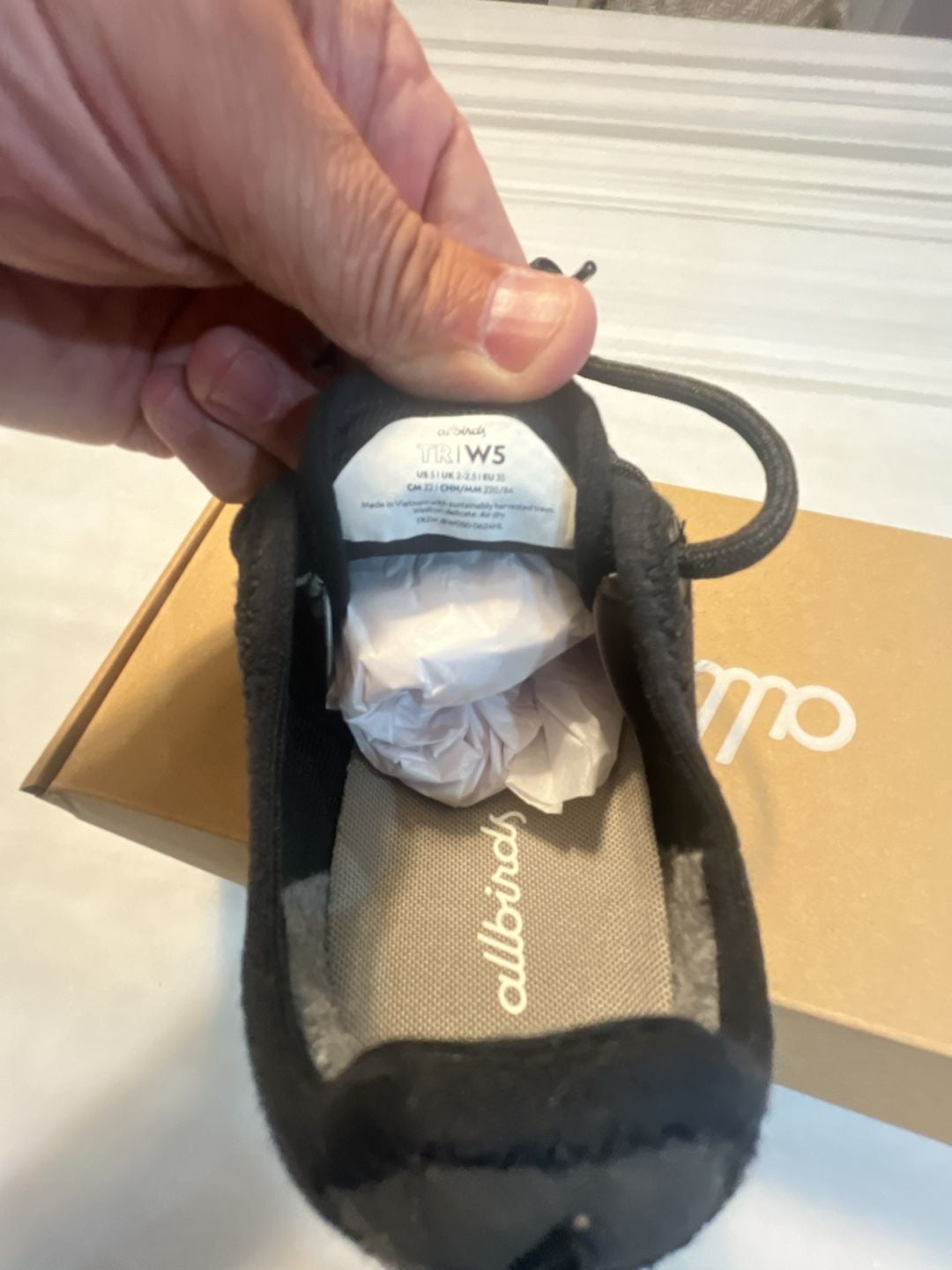 Allbirds Tree Runner Size 5 Black White Womens  10