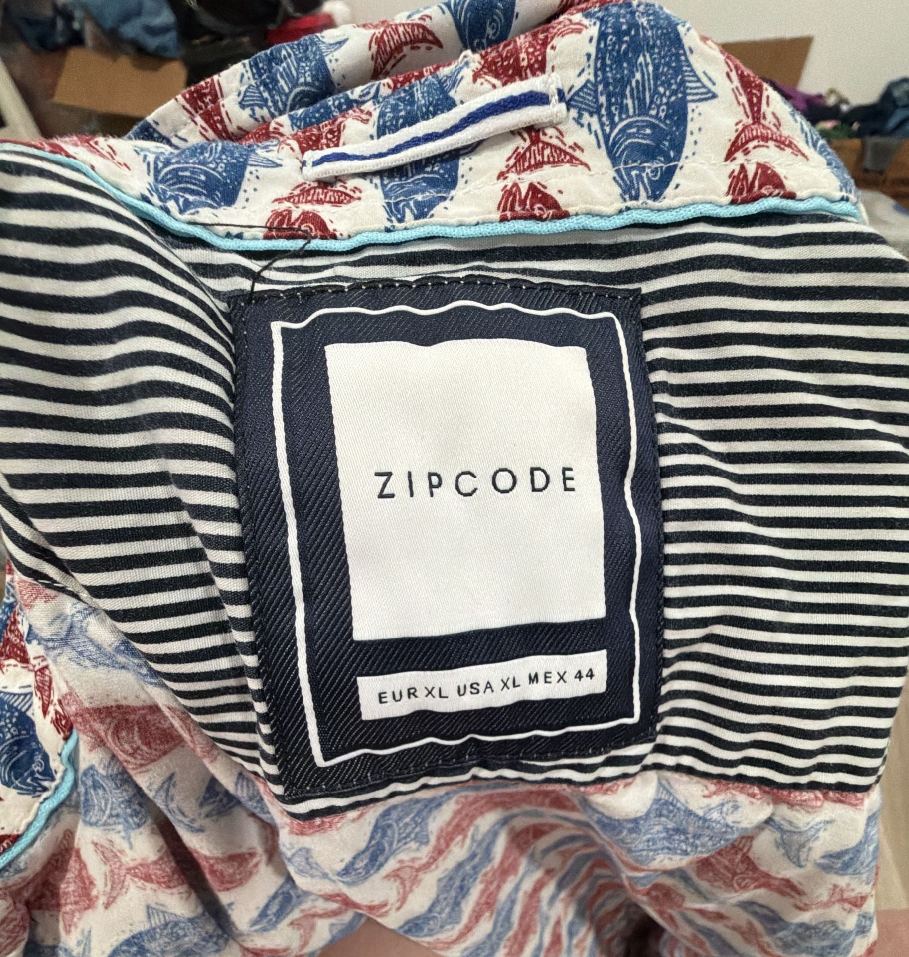 Zipcode Short Sleeve Button Down Shirt Size XL Fish Print 2