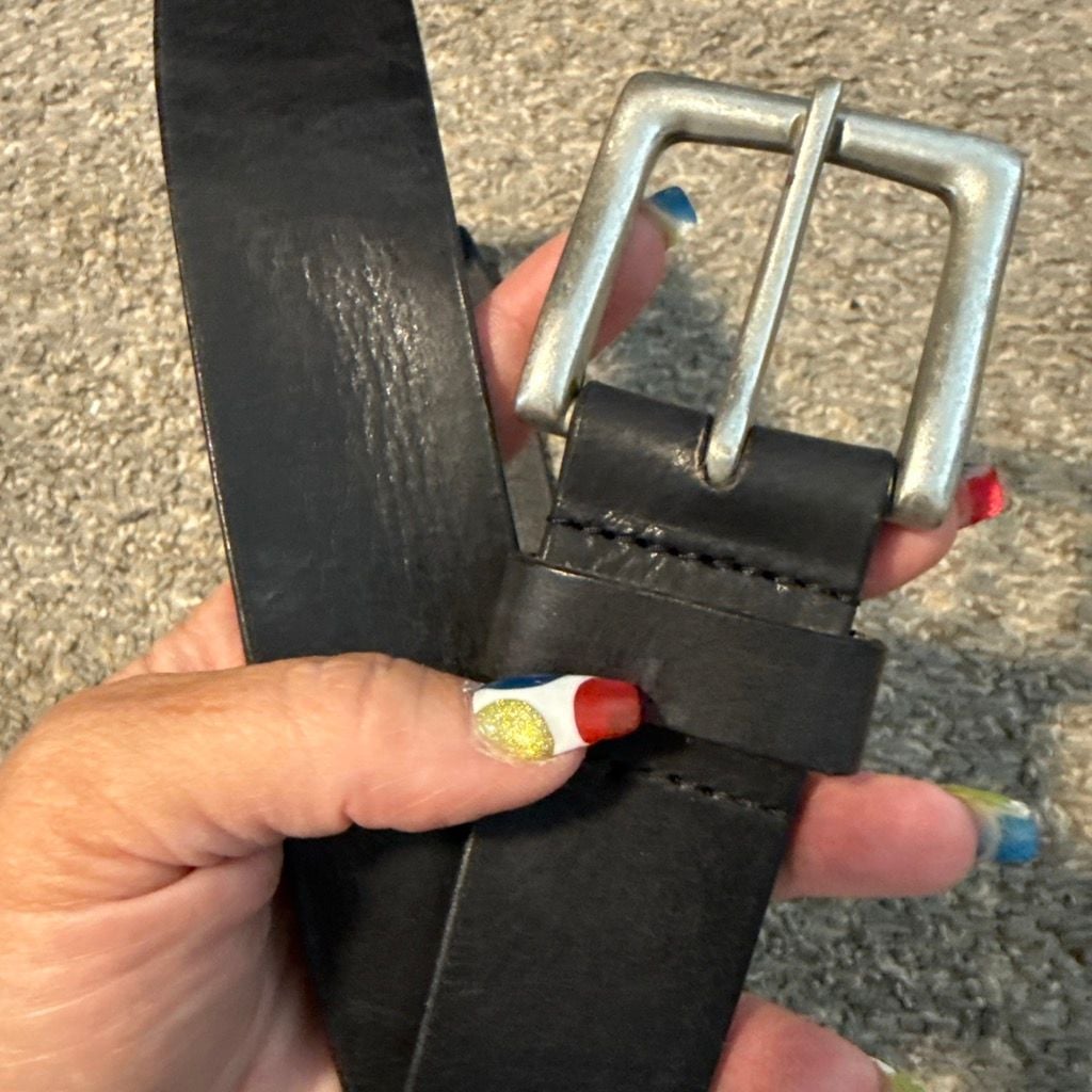 Genuine Leather Wide Prong Belt Size 30-32 Black Leather 1